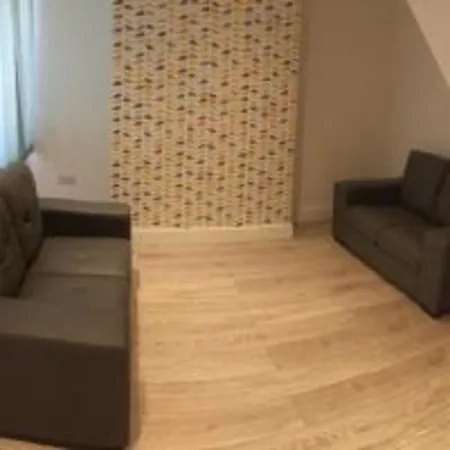 Daire Warm & Cozy 3-bed At Kexgill *